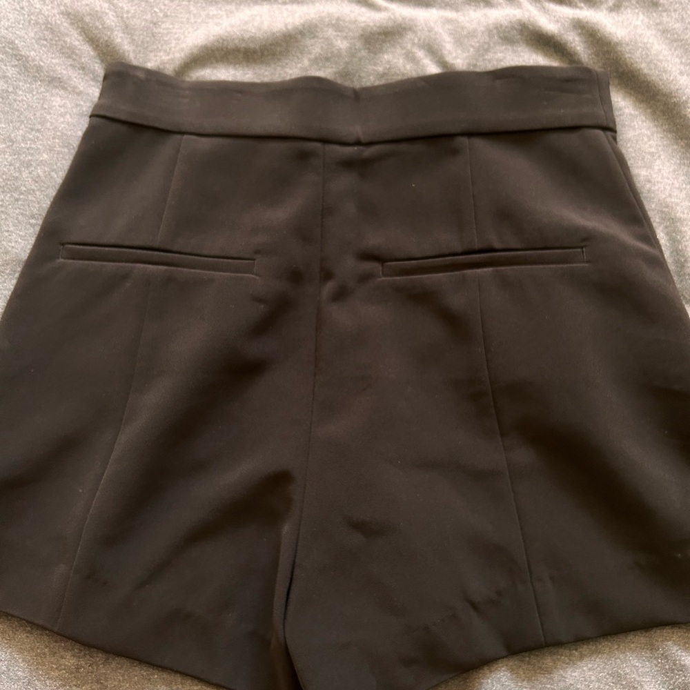 H&M shorts - Picture 3 of 6